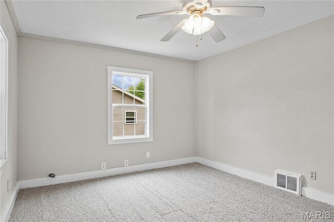 Building Photo - 203 O'Connell Dr