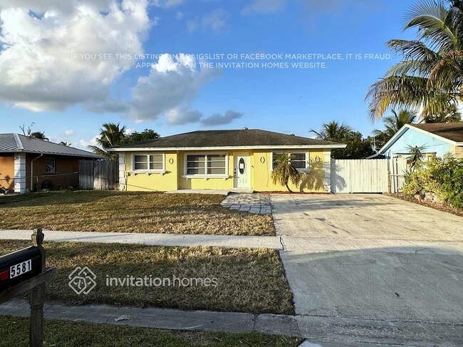 Building Photo - 5581 S 36th St