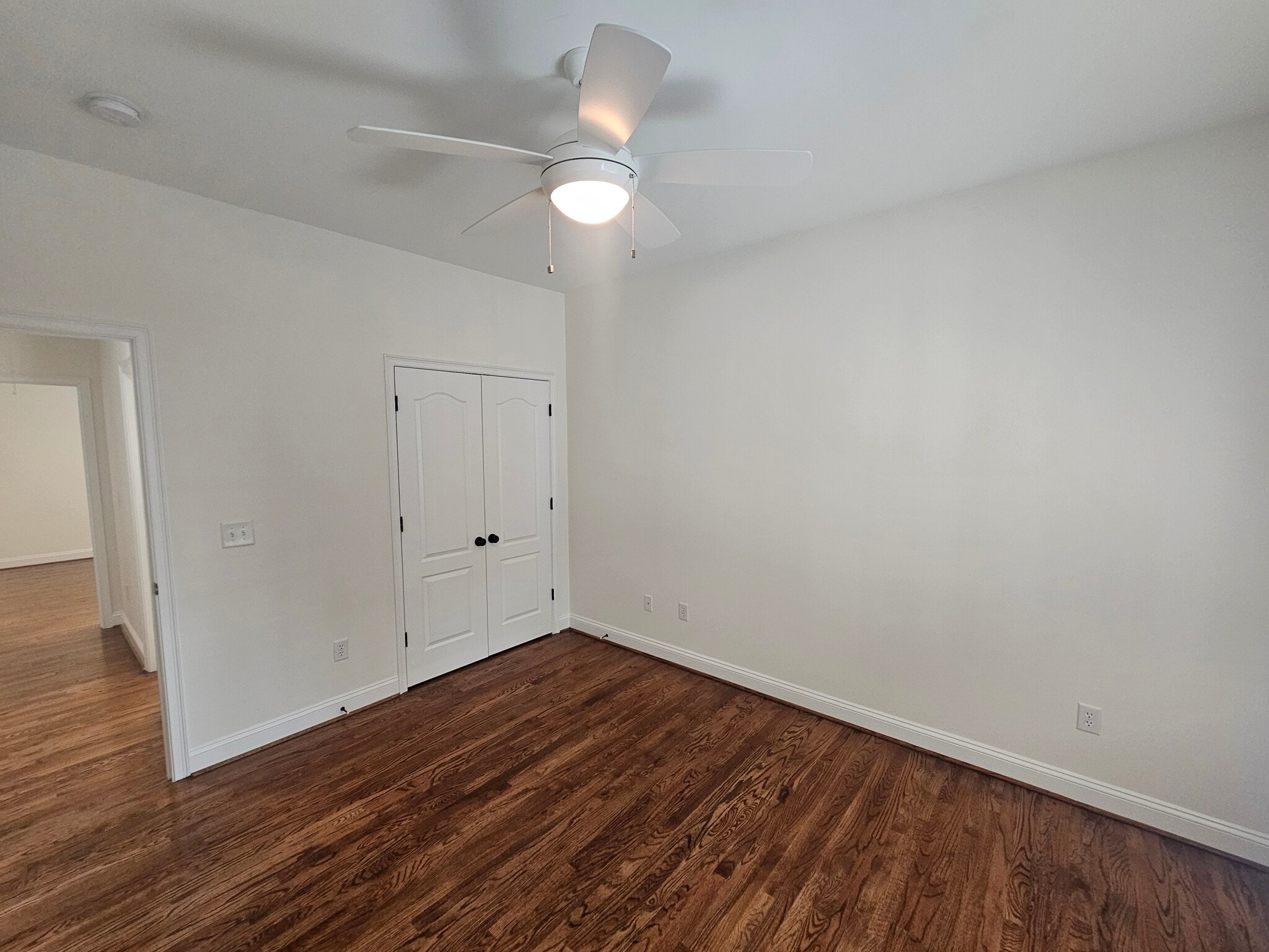 Building Photo - 212 Medford Dr