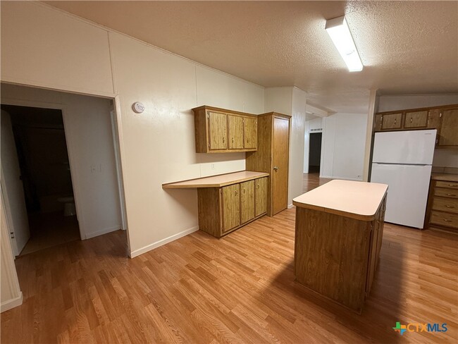 Building Photo - 1808 McIver