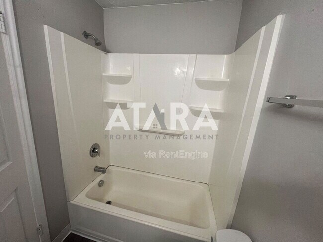 Building Photo - 4247 S Hwy 89