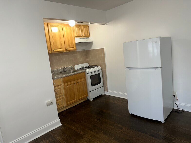 Building Photo - 1104 Palisade Ave