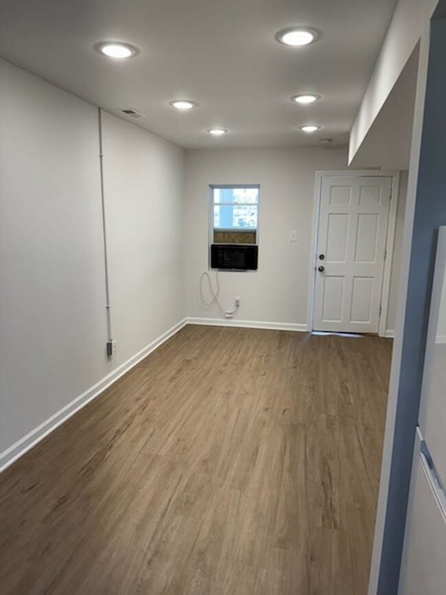 Building Photo - 3939 Front St