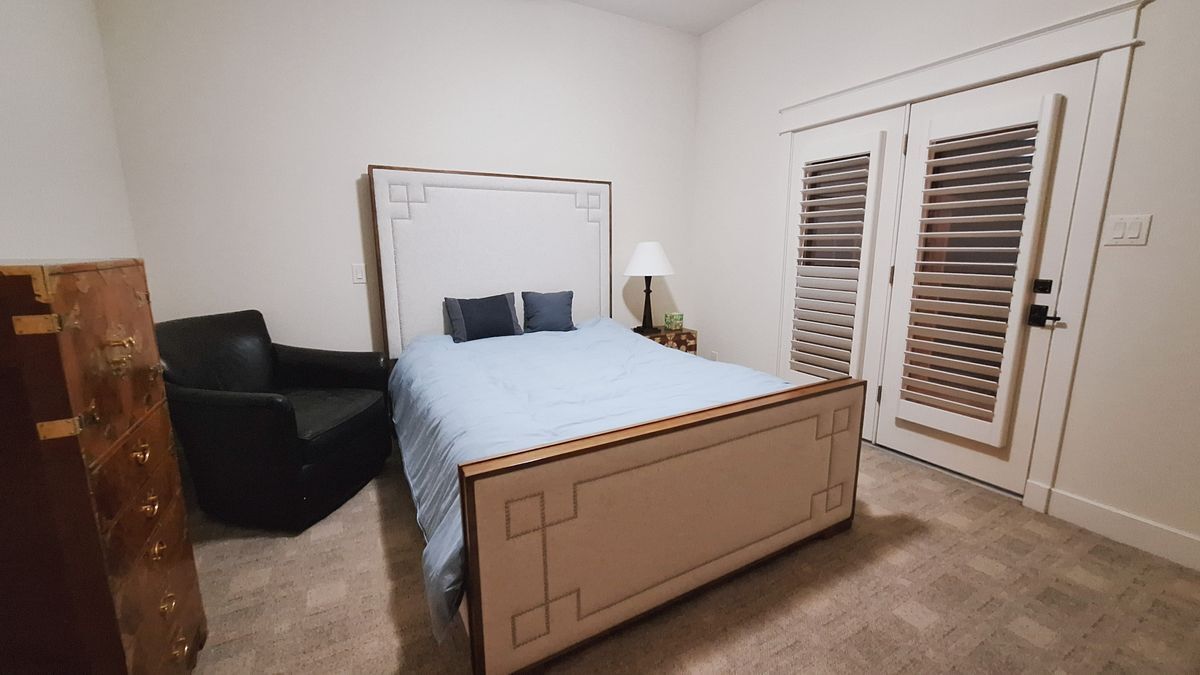 Building Photo - 130 Squires Dr