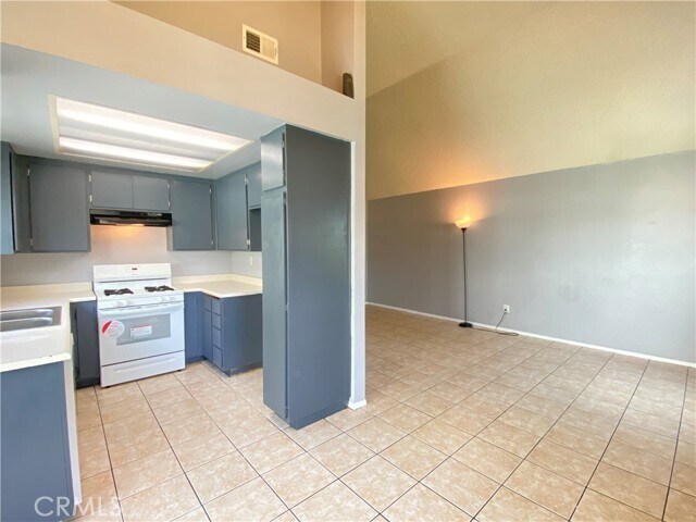 Building Photo - 14515 Woodland Dr