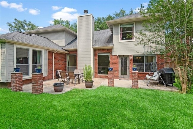Building Photo - 314 Trailwood Ct
