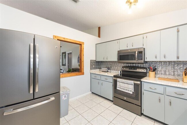 Building Photo - 9382 SW 89th Court Rd