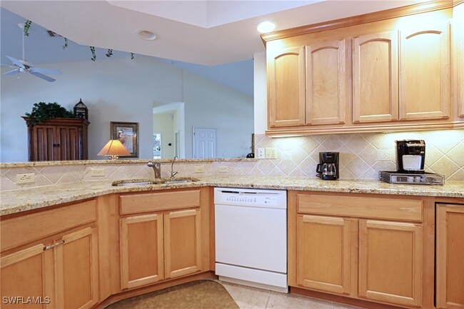 Building Photo - 27091 Flamingo Dr