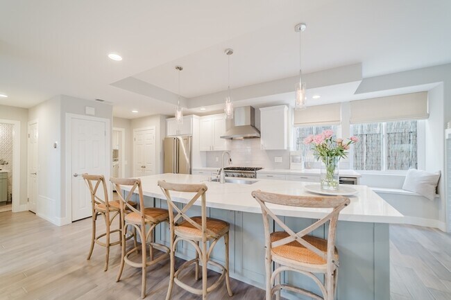 Building Photo - 7528 Navigator Cir