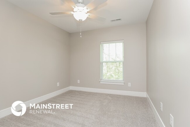 Building Photo - 150 Noble Pk Cir