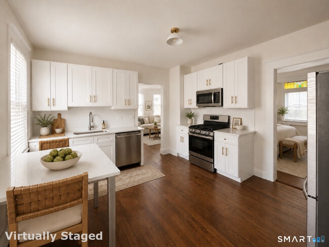 Building Photo - 561 Black Rock Tpke