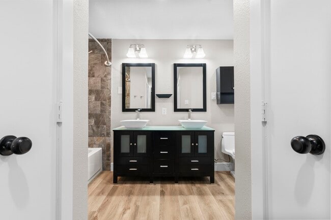 Building Photo - 14007 Overbrook Ln