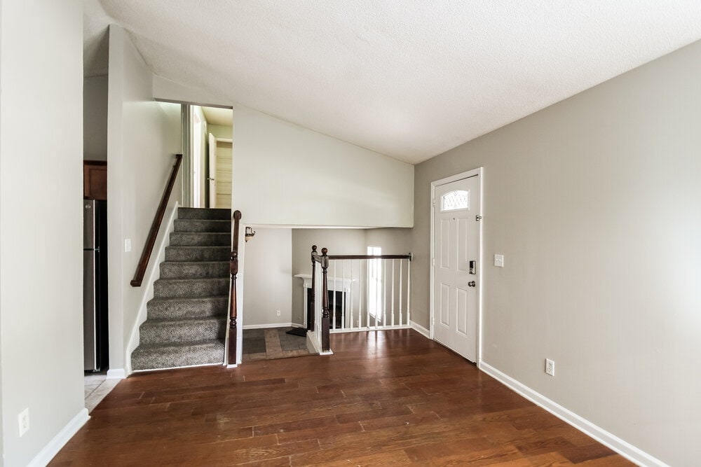 Building Photo - 6229 Creekford Ln