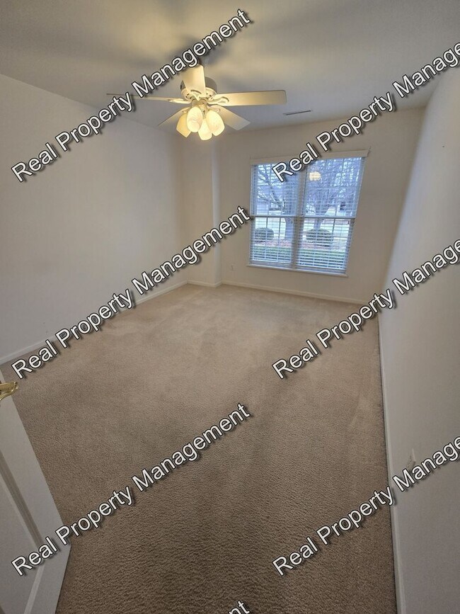 Building Photo - Maintenance Free Two Bedroom Townhome