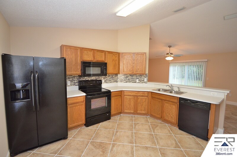Building Photo - 5 Richfield Ln