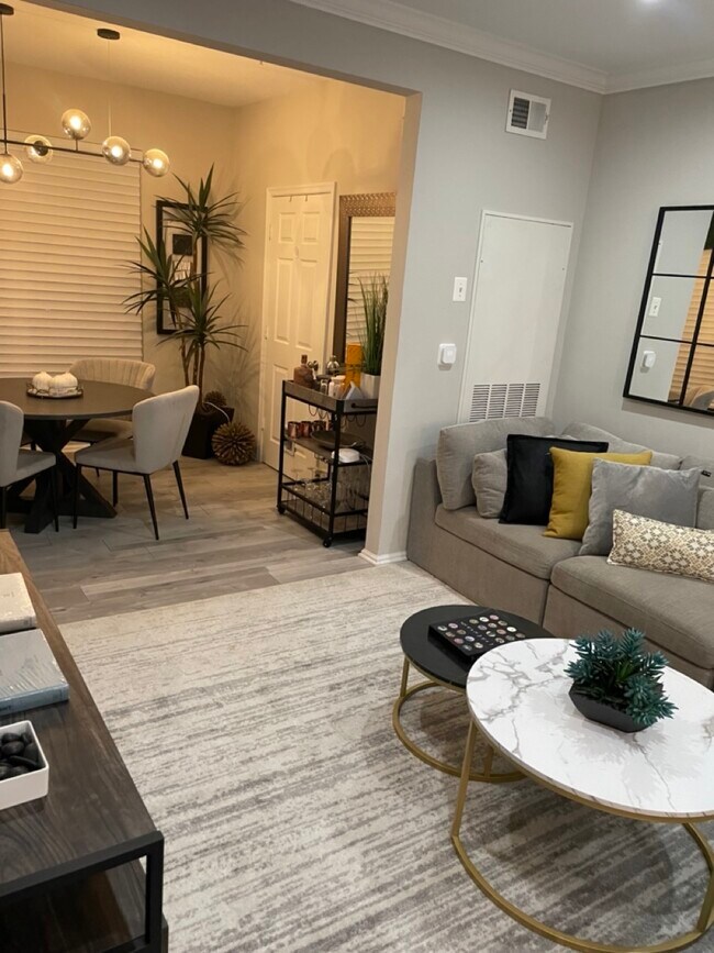 Building Photo - 3003 Nicosh Cir