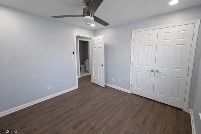 Building Photo - 95 19th Ave