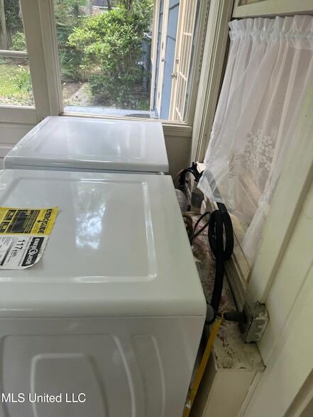 Building Photo - 3564 Cowan Pl