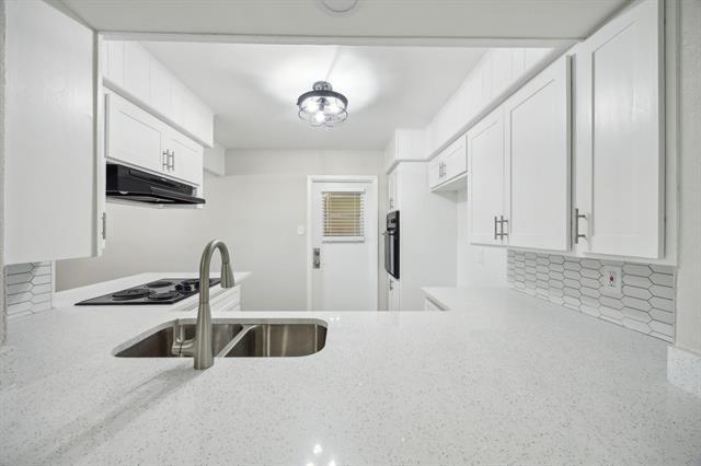 Building Photo - 17574 TX-56