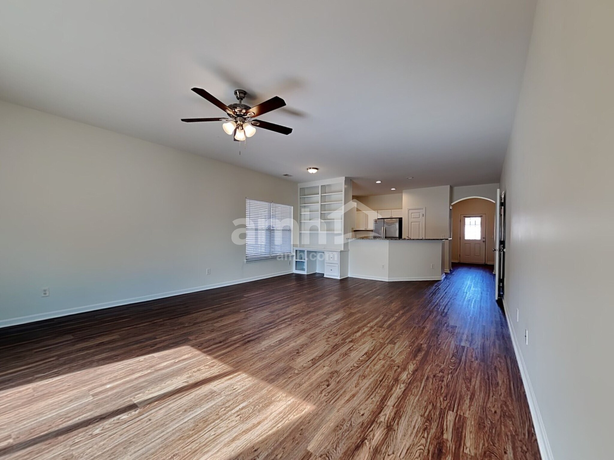 Building Photo - 110 Deerpath Trail