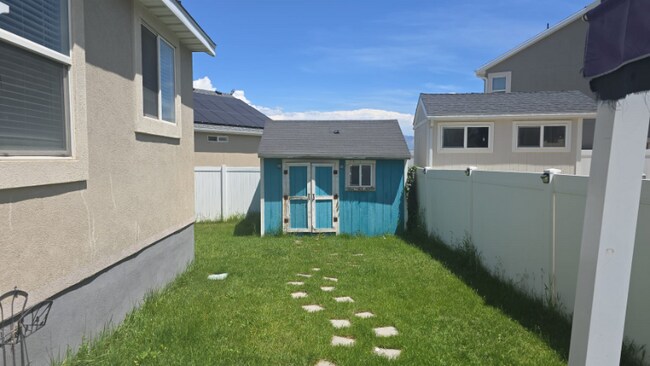 Building Photo - 4851 W Cold Springs Cir