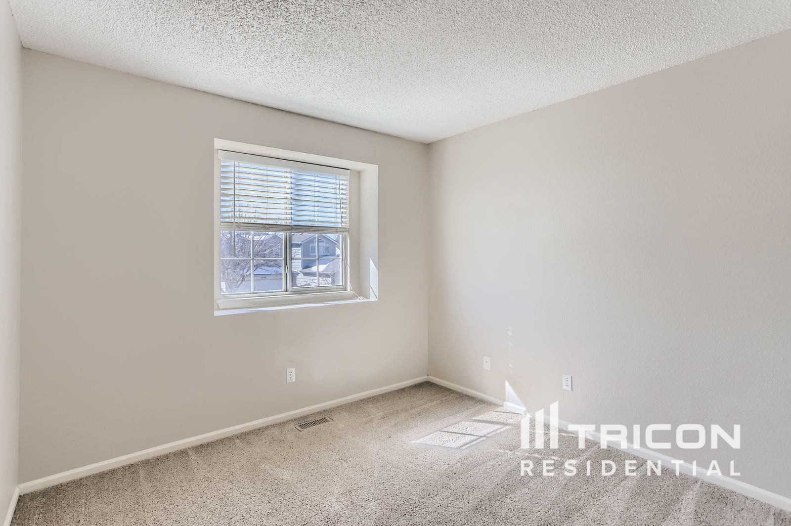 Building Photo - 5575 W 115th Pl