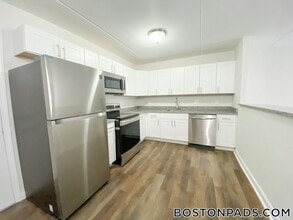 Building Photo - 253 Hyde Park Ave