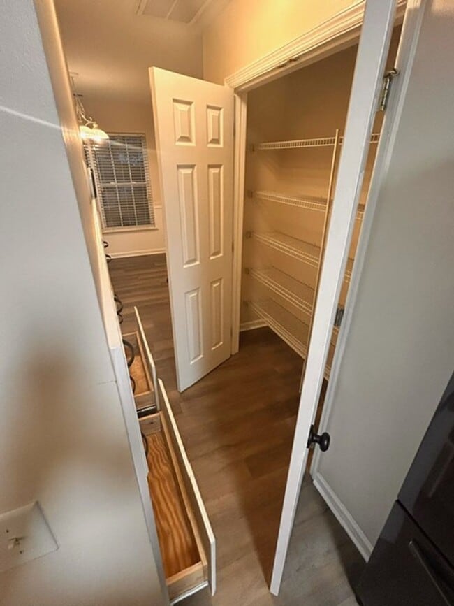 Building Photo - Arbor Oaks Subdivision 4BR 2.5Ba