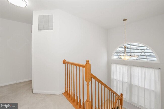 Building Photo - 18921 Fountain Hills Dr