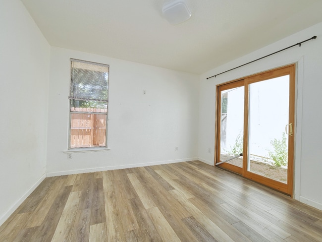 Building Photo - 1937 Gauguin Pl