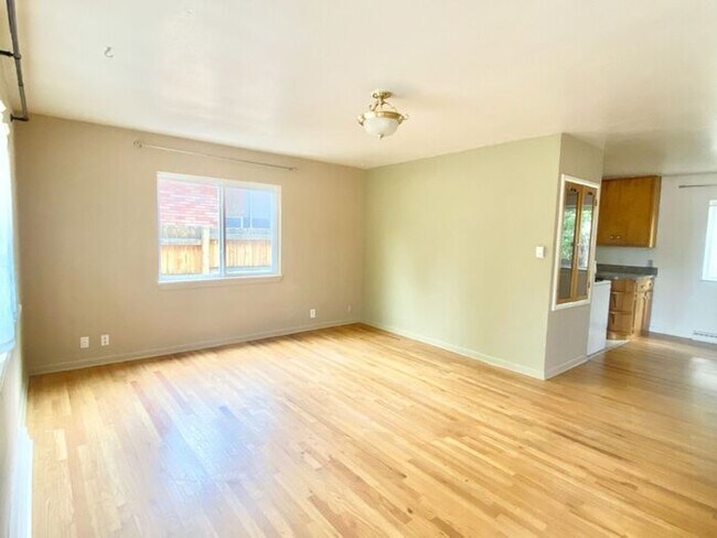 Building Photo - Cute House For Rent near CSU & Old Town!