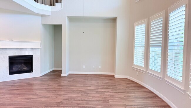 Building Photo - 4426 Tumbling Leaf Ct