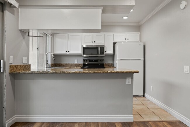 Building Photo - 7988 Mission Center Ct