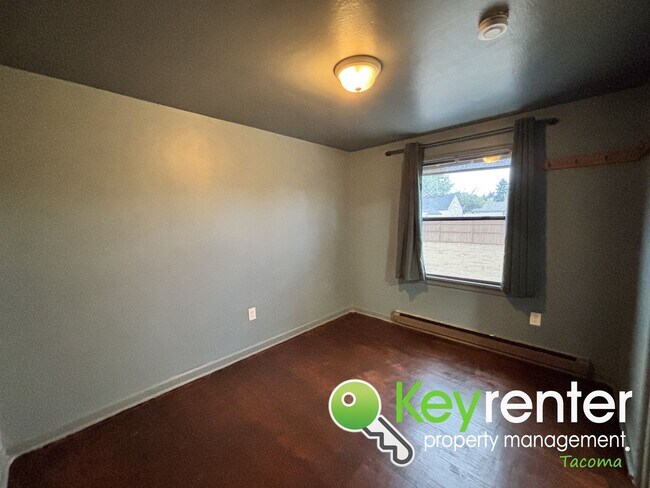 Building Photo - Charming 3 Bedroom Home for Rent in South ...