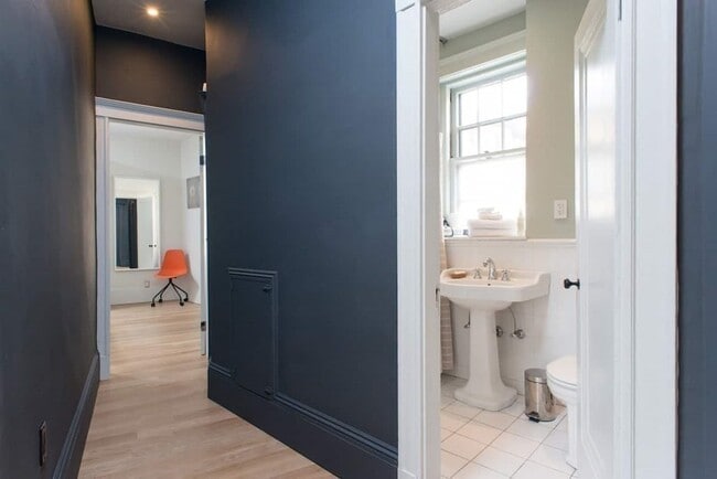 Building Photo - 455 Washington St