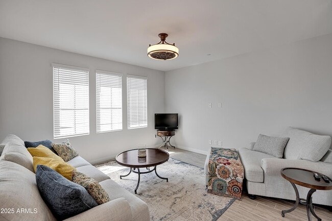 Building Photo - 4100 S Pinelake Way