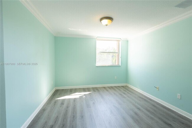 Building Photo - 5331 SW 159th Ave