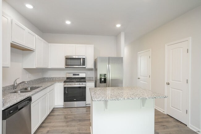 Building Photo - 2972 Mallard Dr