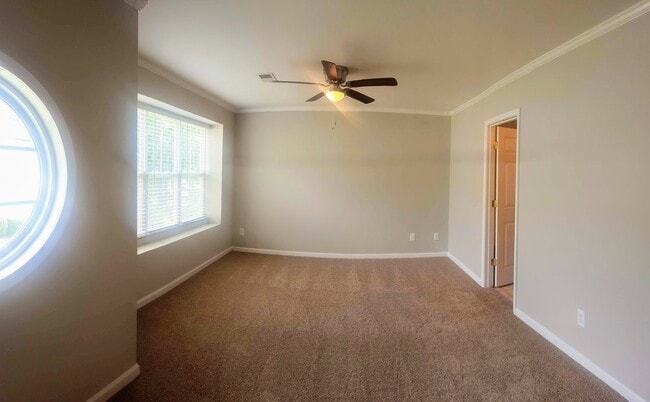 Extra large master bedroom with bay window. - 3377 Weston Street