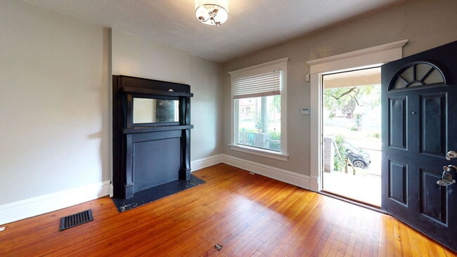 Building Photo - 76 Euclid Ave