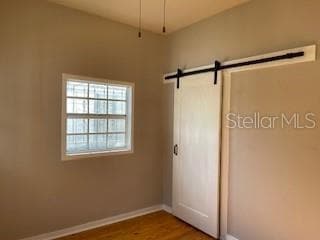 Building Photo - 912 E St Clair St