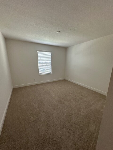 Building Photo - "Spacious Elegance in St. Cloud: 5-Bedroom...