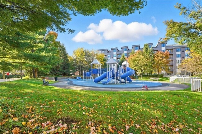 Building Photo - 4 Constellation Pl