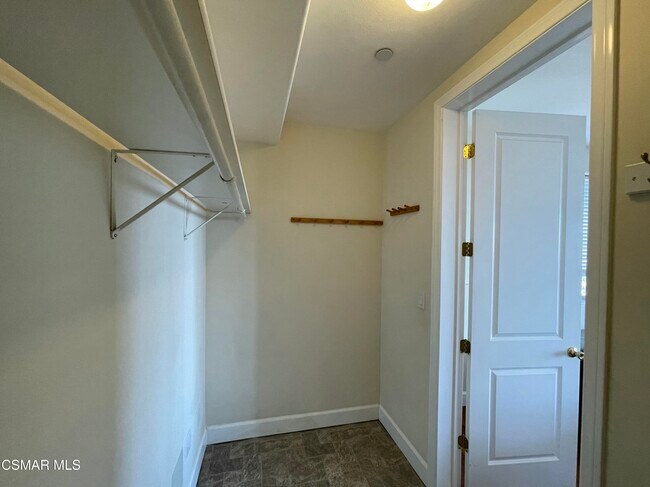 Building Photo - 660 Ocean View Dr