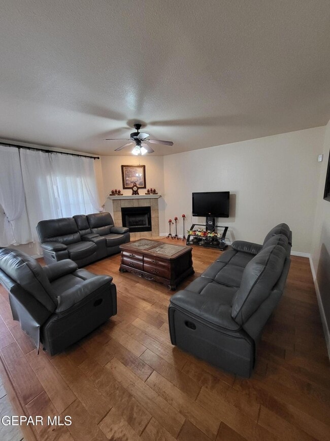 Building Photo - 6354 Franklin View Dr