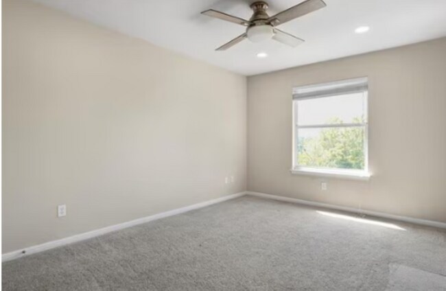 Building Photo - Stunning & Elegant Home in Forest Creek with Spacious Living & Prime Location