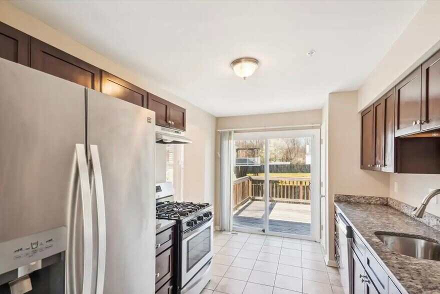 Building Photo - 12828 Dunkirk Dr