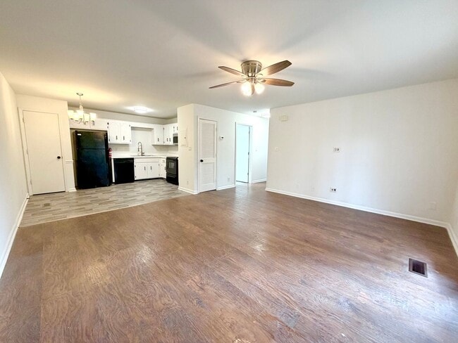 Building Photo - 402 Jack Miller Blvd