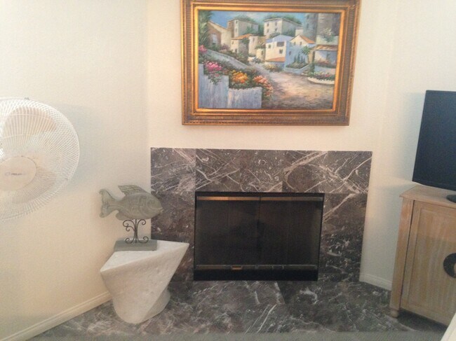 Building Photo - 722 Ensenada Ct