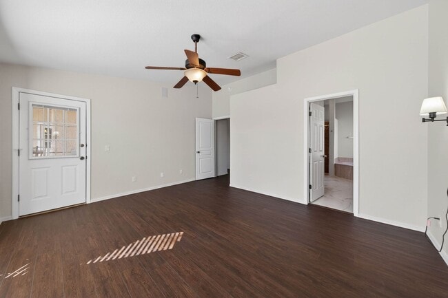 Building Photo - 3824 Plaza De La Yerba